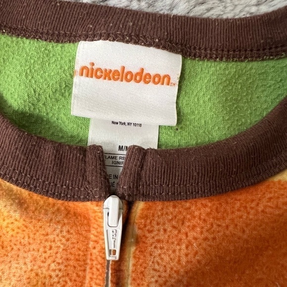 𝅺tmnt Onsie Light Flannel PJs, Youth Medium, GUC - Picture 3 of 3